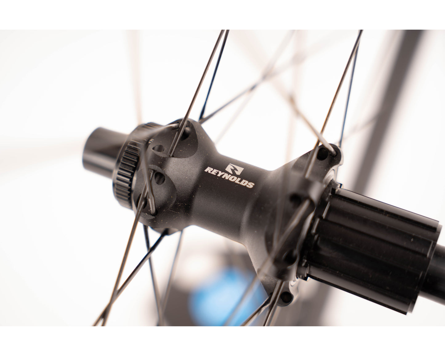 Reynolds Attack C Carbon Clincher Wheelset Shimano Thru Axel 29mm