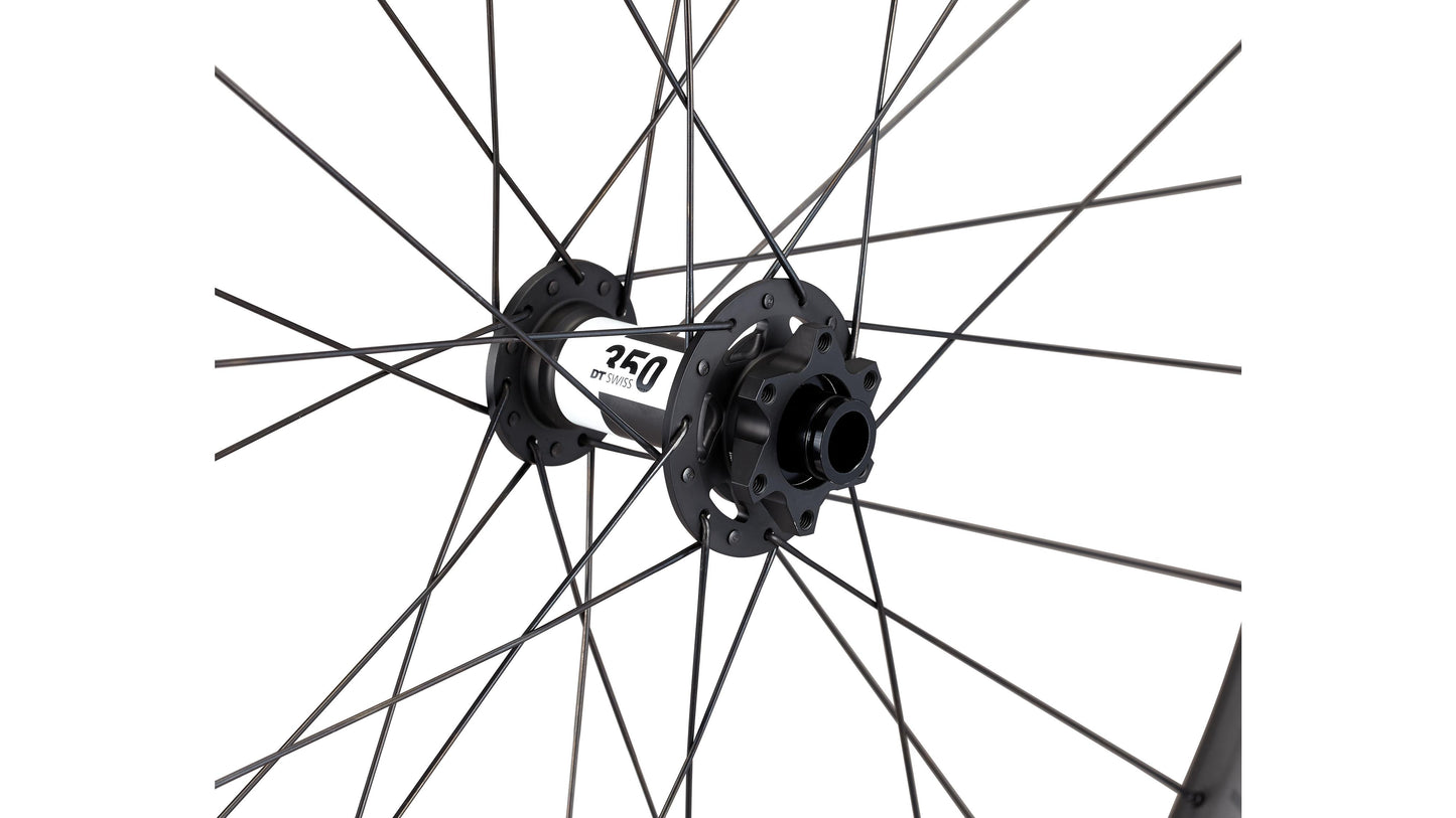Specialized Roval Traverse SL II 350 6B - Satin Carbon/gloss Black 29 Rear 28H