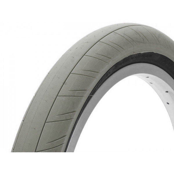 Primo Churchill Tire