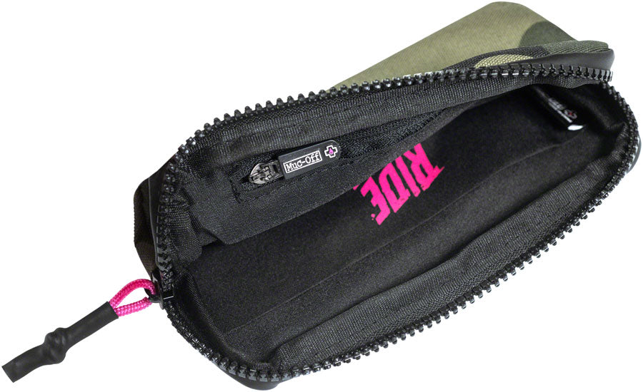 Muc-Off Essentials Case