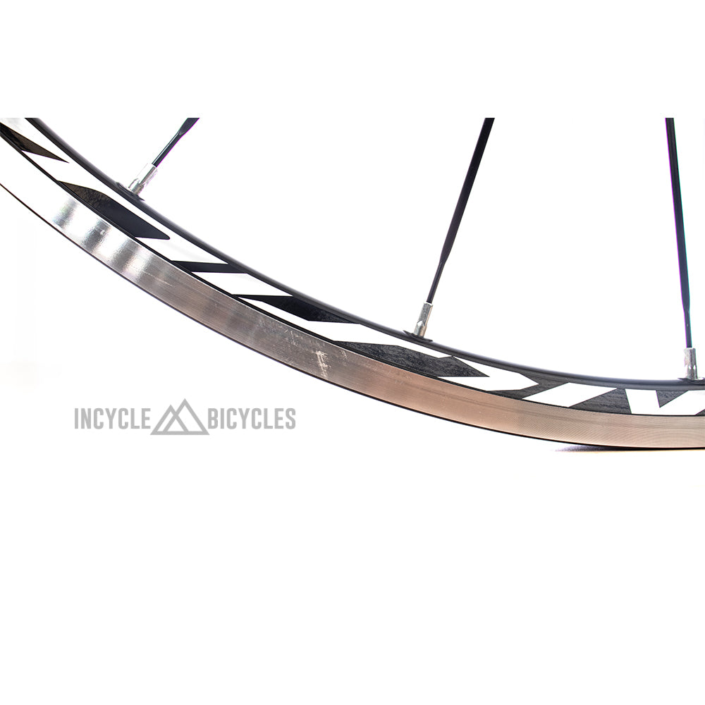 Mavic Aksium Front Wheel 1