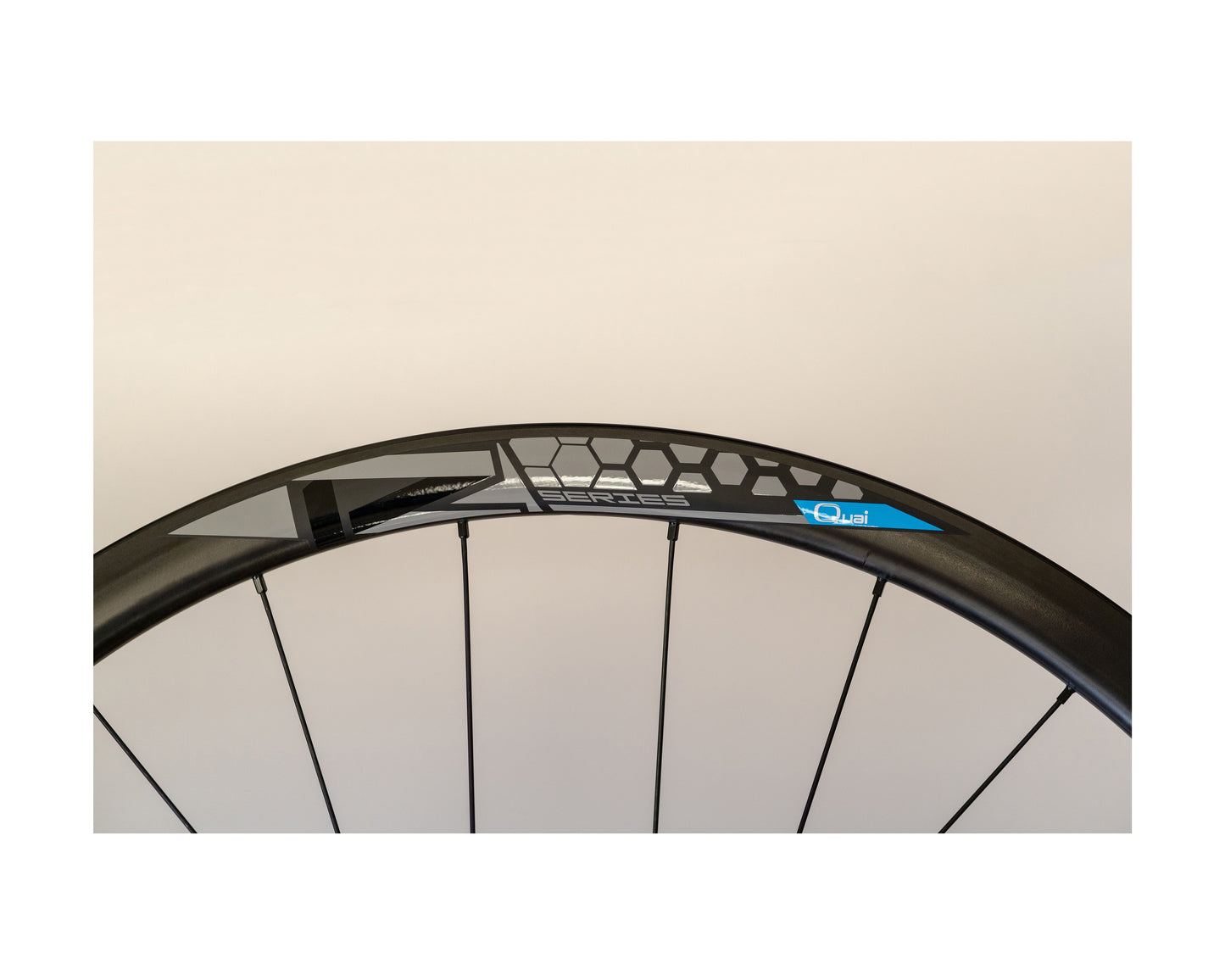 Quai R30 LTD ED. Disc Carbon Tubeless Wheelset 700c 12x100/142