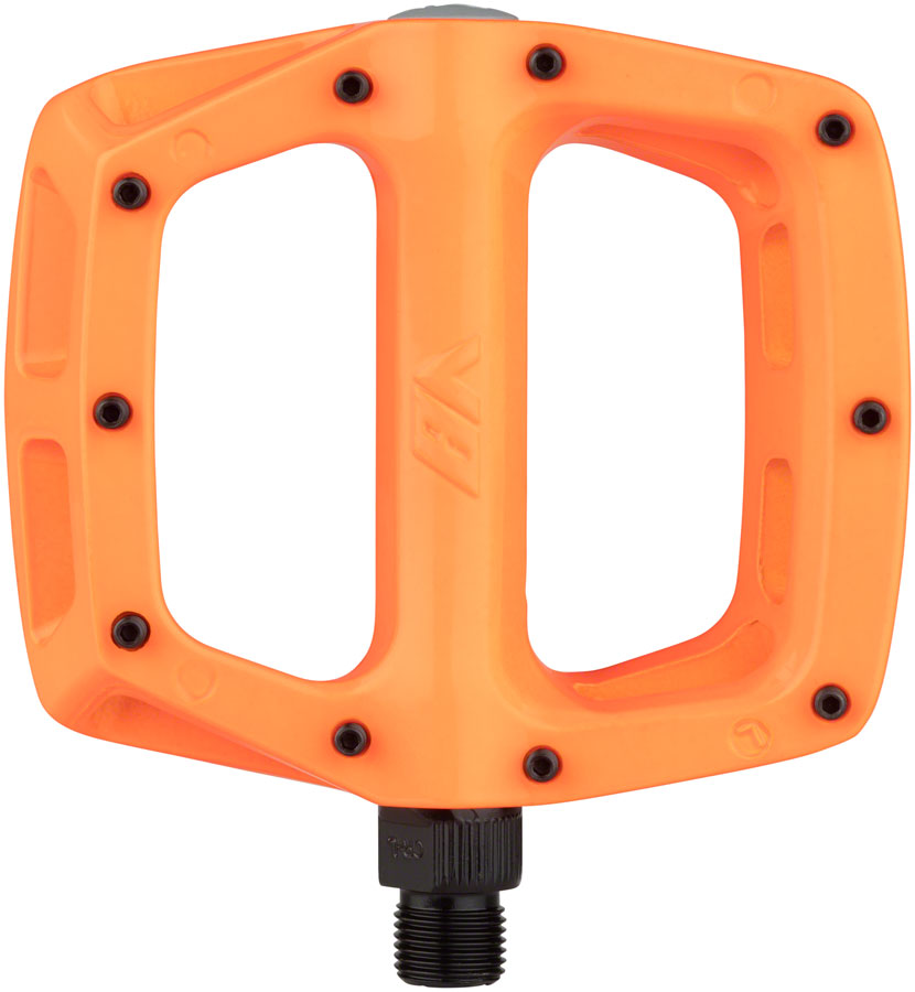 DMR V8 Pedals