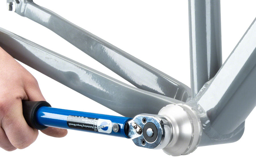 Road bike bottom bracket clearance tool