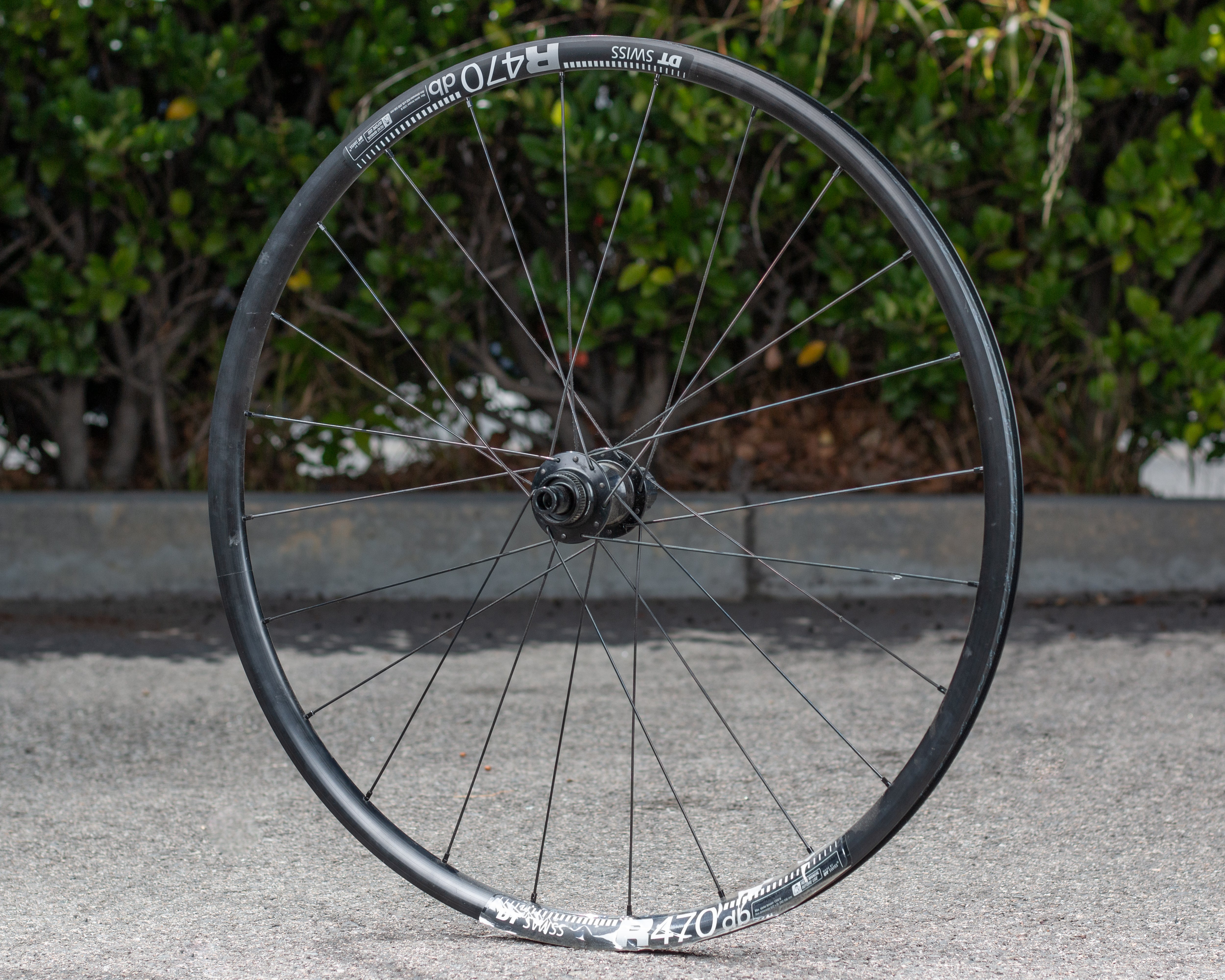 DT Swiss R470 db Aluminum 700c Wheelset thru axle 12mm