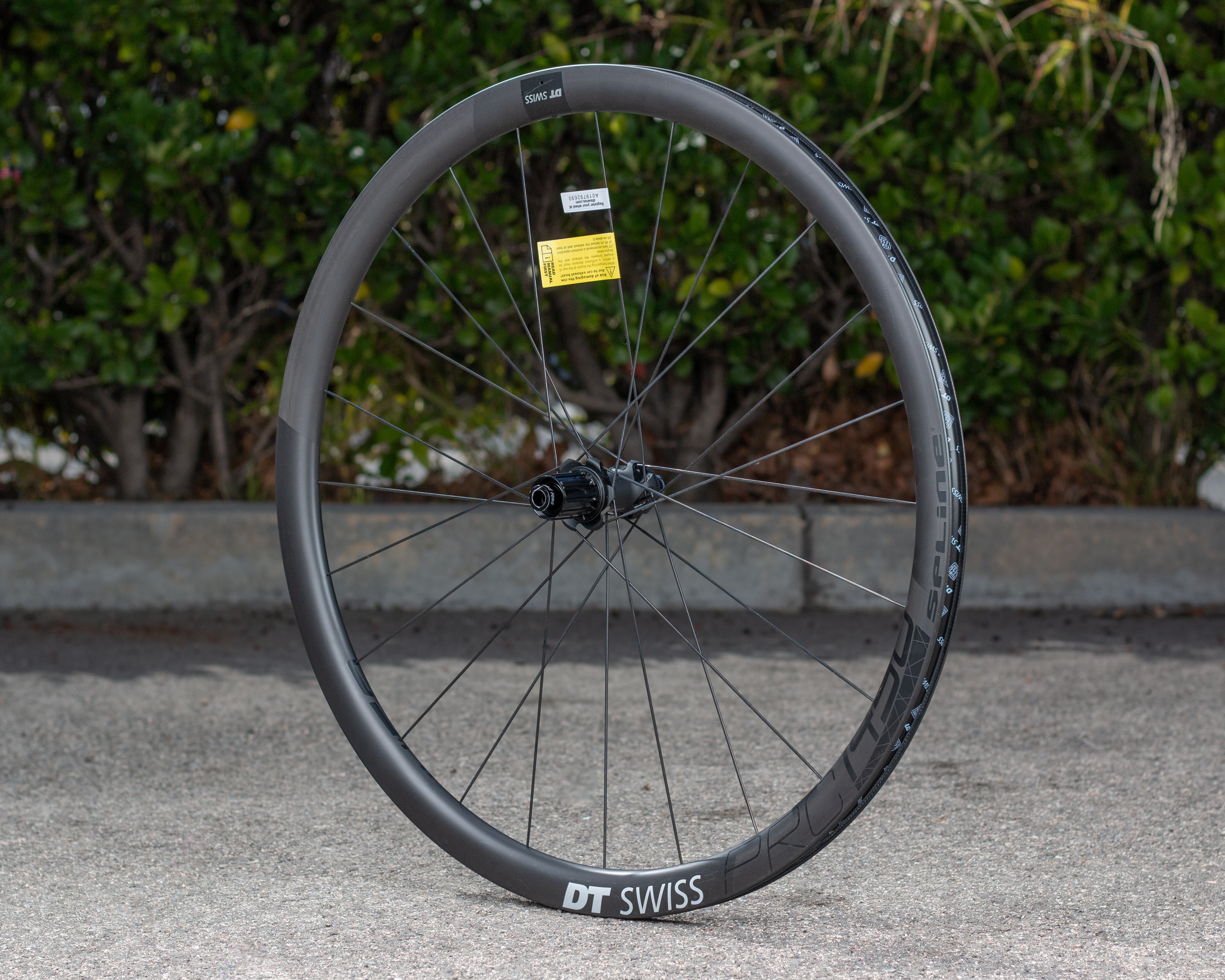 Dt swiss prc 1450 spline 35 store disc wheelset