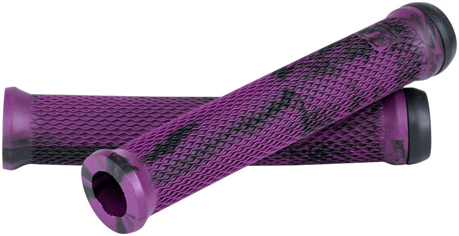 We The People Manta Grips