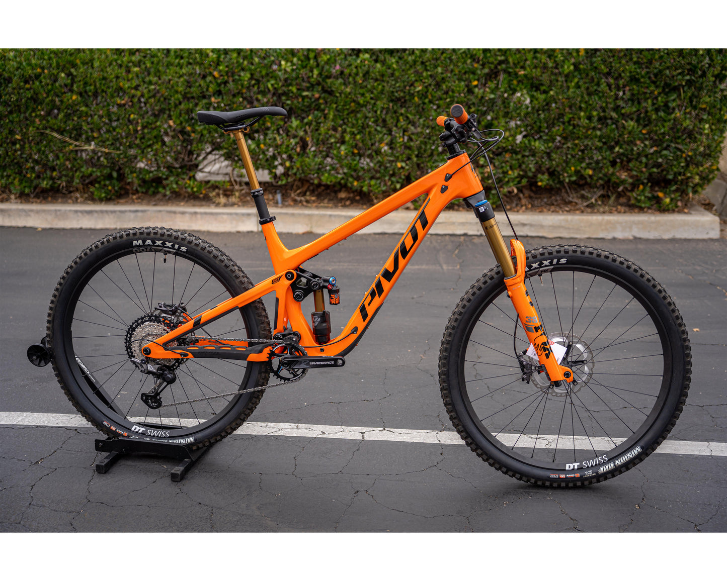 2021 Pivot Firebird Pro XT 29 Orange LG