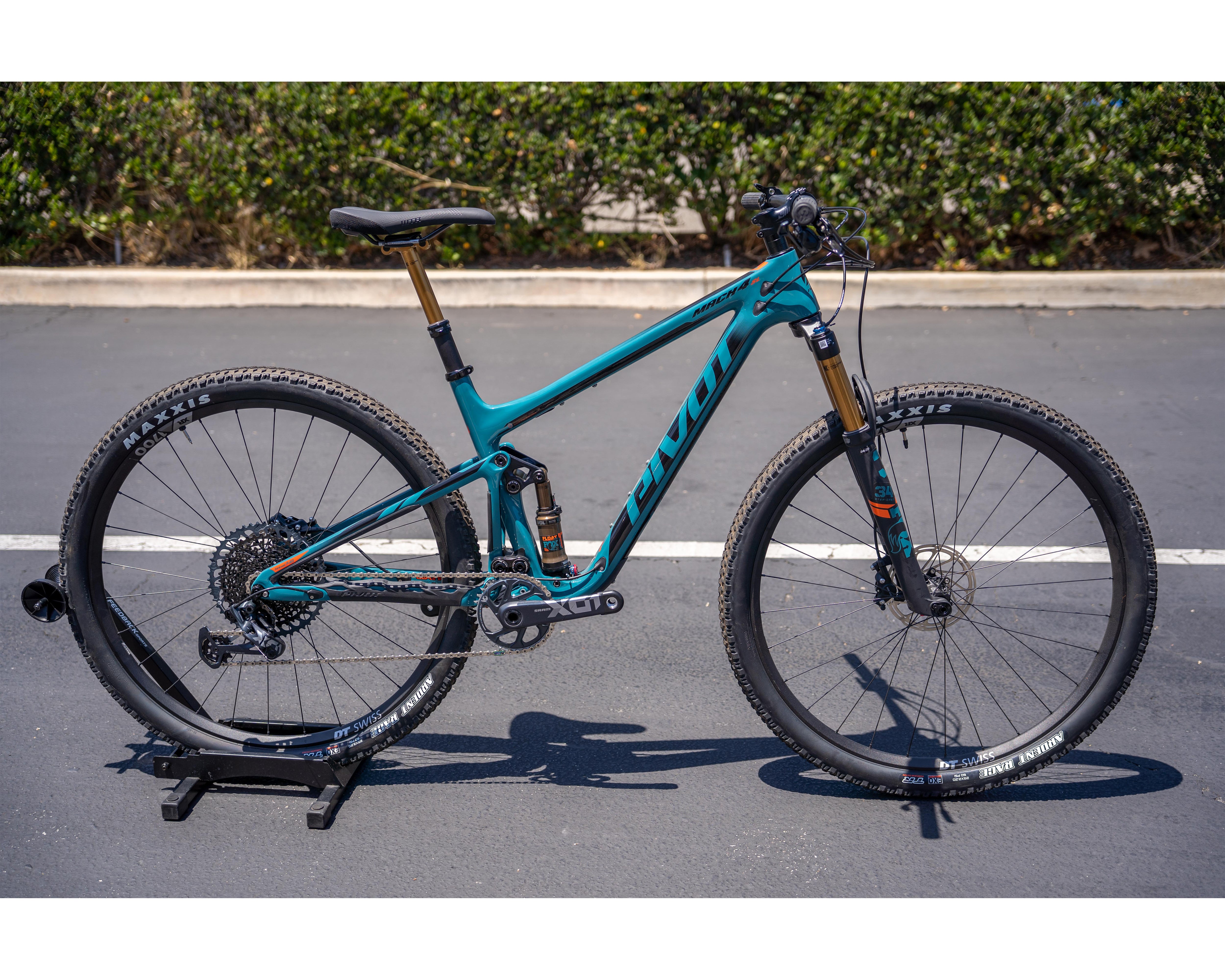 2021 Pivot Mach 4 SL V1 Pro XO1 120mm Deep Lake Blue MD Rock N Road